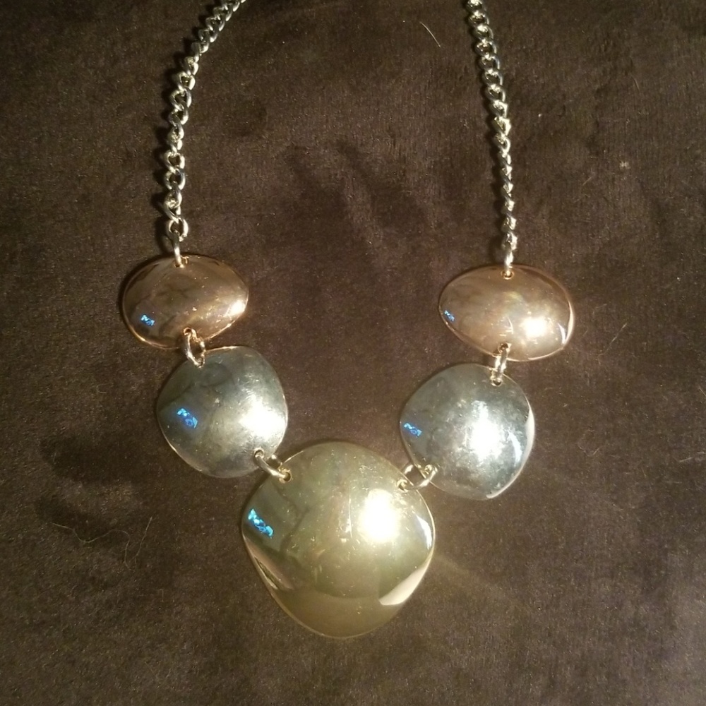 Necklace - Picture 2 of 2